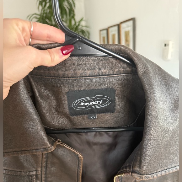 Brown leather bomber jacket - Picture 3 of 3